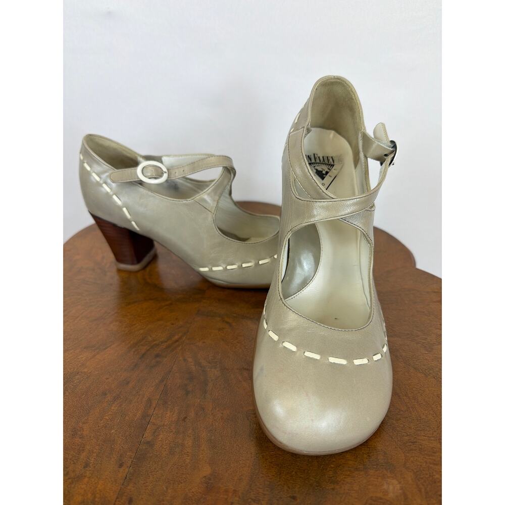 John Fluevog Beige Leather Double Strap Mary Jane 3 Stacked Heel Shoes Size 10.5
